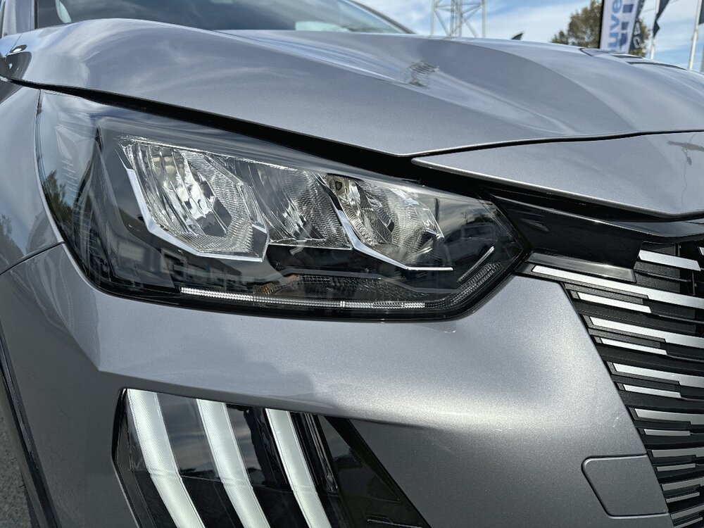 Occasion PEUGEOT 208 208 Hybrid 110 e-DCS6 - série spéciale ENVY