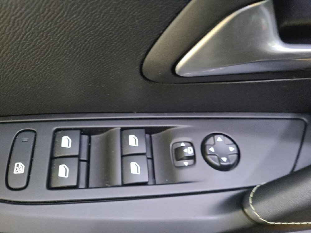 Occasion PEUGEOT 208 208 PureTech 100 S&S BVM6 - GT Line