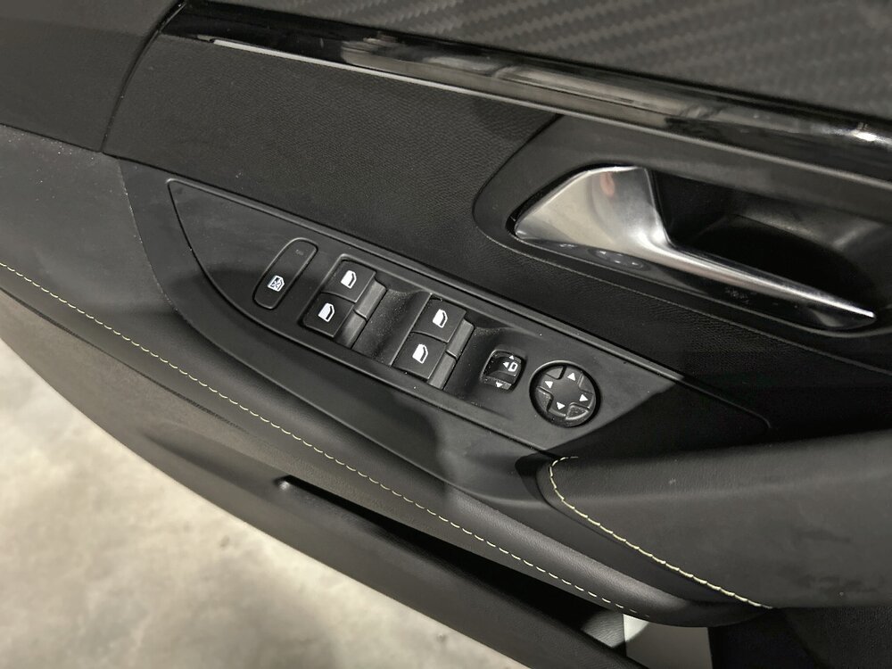 Occasion PEUGEOT 208 208 Hybrid 145 e-DCS6 - GT