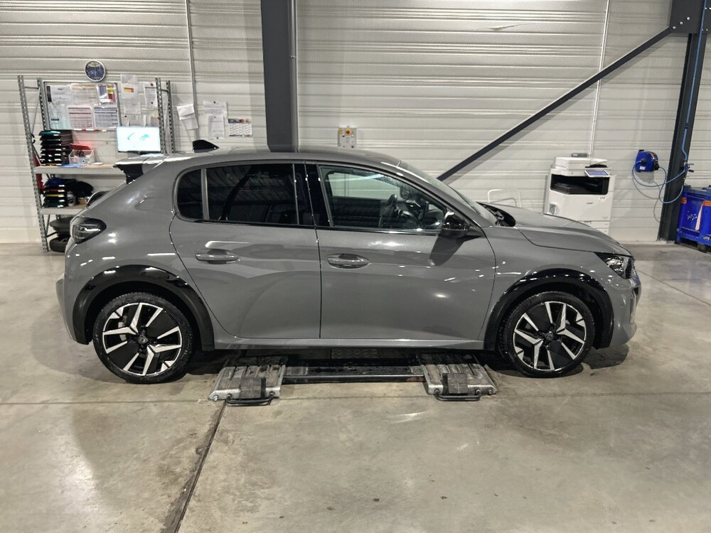 Occasion PEUGEOT 208 208 Hybrid 145 e-DCS6 - GT