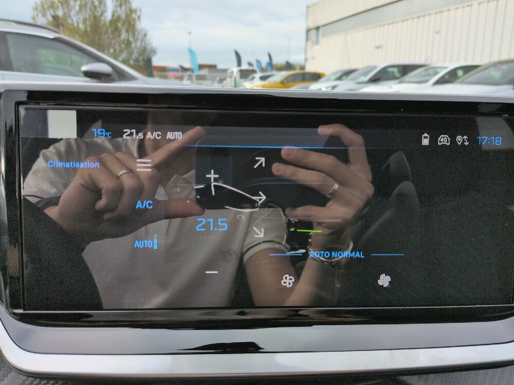 Occasion PEUGEOT 208 208 Hybrid 110 e-DCS6 - Allure
