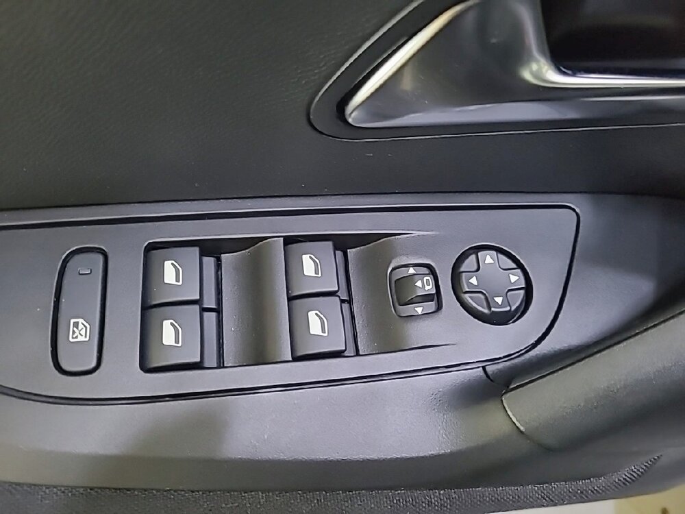 Occasion PEUGEOT 2008 2008 Electrique 136 ch