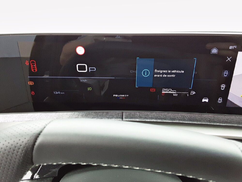 Occasion PEUGEOT 3008 3008 Hybrid 136 e-DCS6 - GT