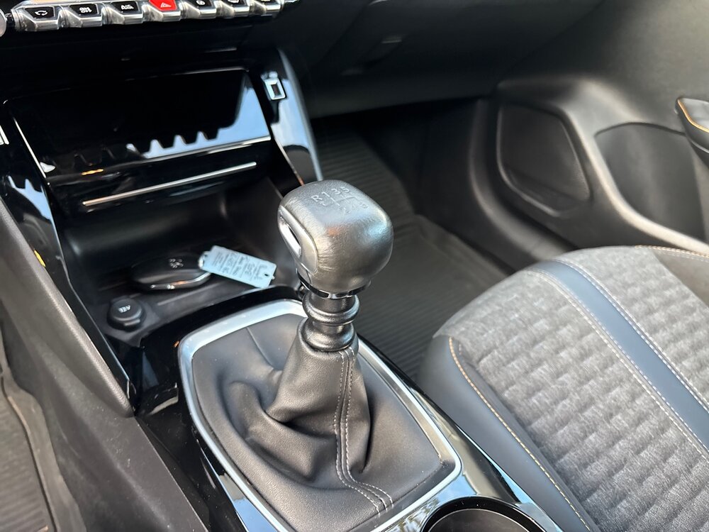 Occasion PEUGEOT 208 208 BlueHDi 100 S&S BVM6 - Roadtrip