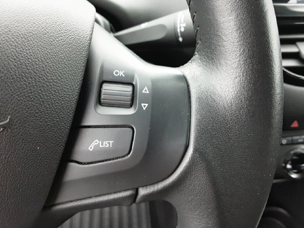 Occasion PEUGEOT 208 208 PureTech 82ch S&S BVM5