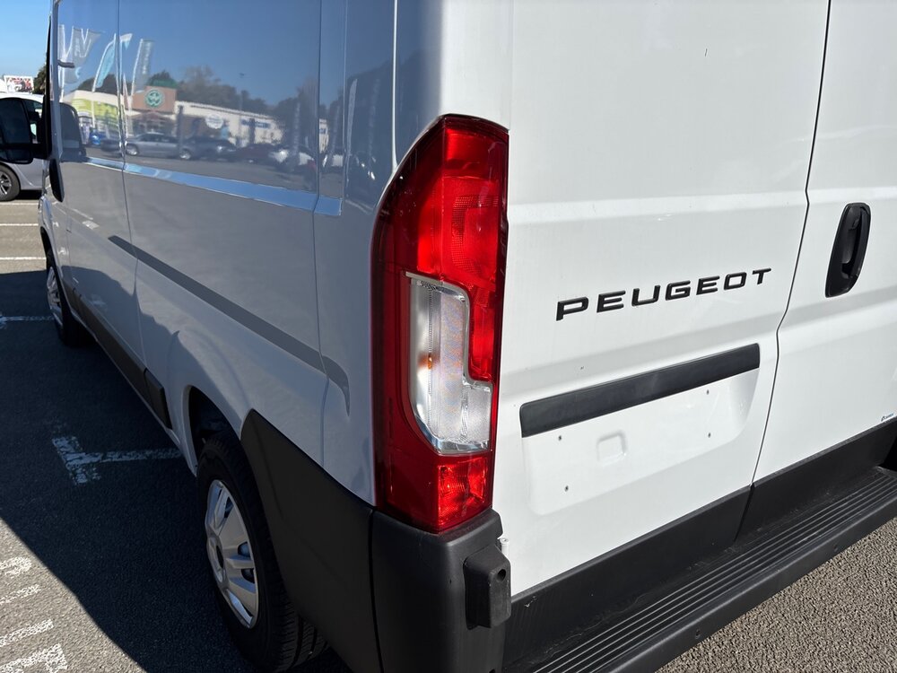 Occasion PEUGEOT Boxer BOXER FGN TOLE 3.3 T L2H2 140 S&S BVM6