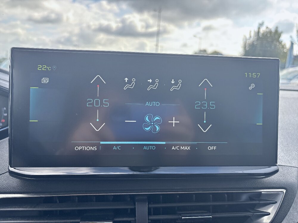 Occasion PEUGEOT 3008 3008 Hybrid 225 e-EAT8 - GT