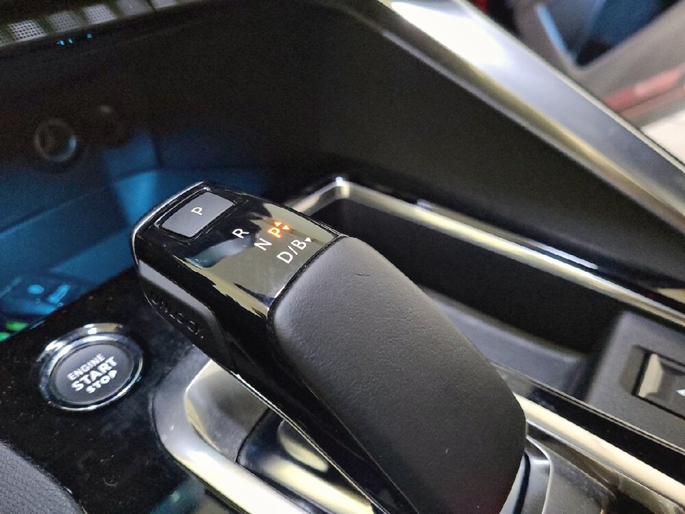 Occasion PEUGEOT 3008 3008 Hybrid 225 e-EAT8 - GT