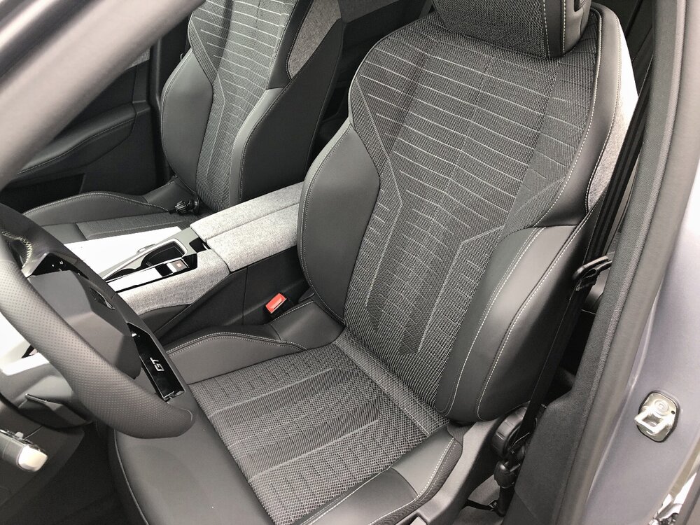 Occasion PEUGEOT 3008 3008 Electrique 73 kWh 210 ch - GT