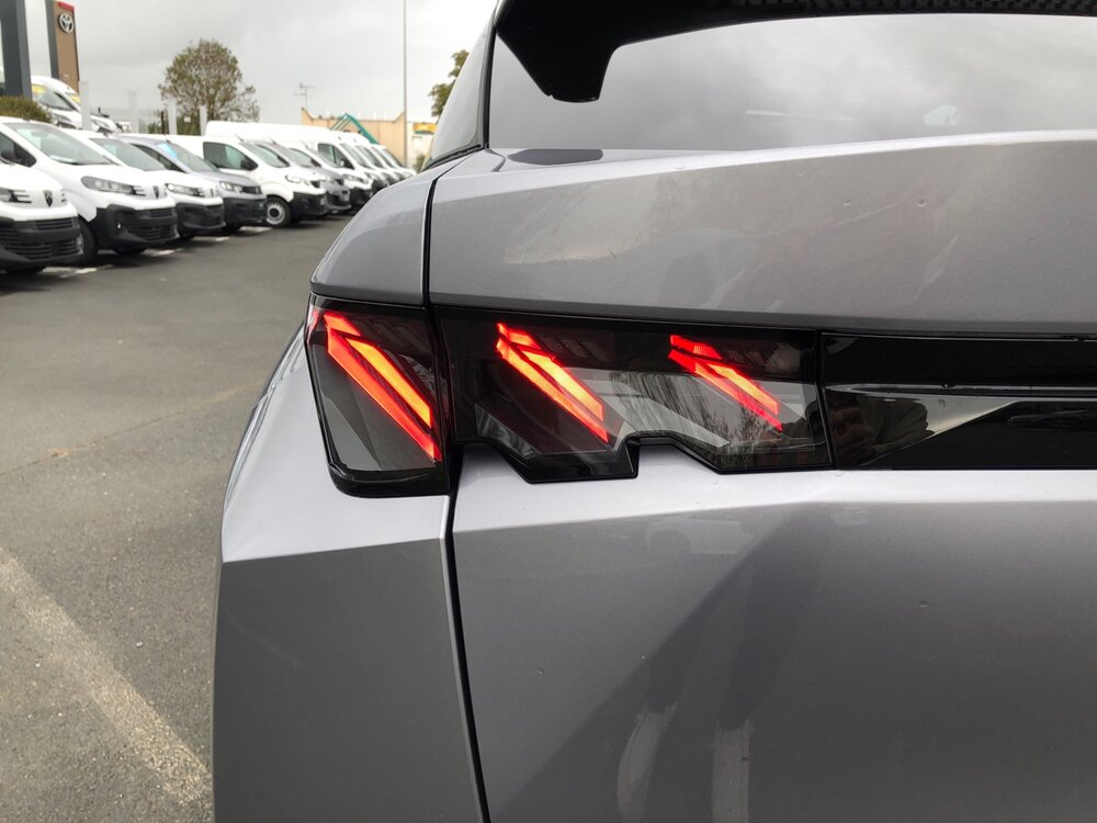 Occasion PEUGEOT 3008 3008 Electrique 73 kWh 210 ch - GT
