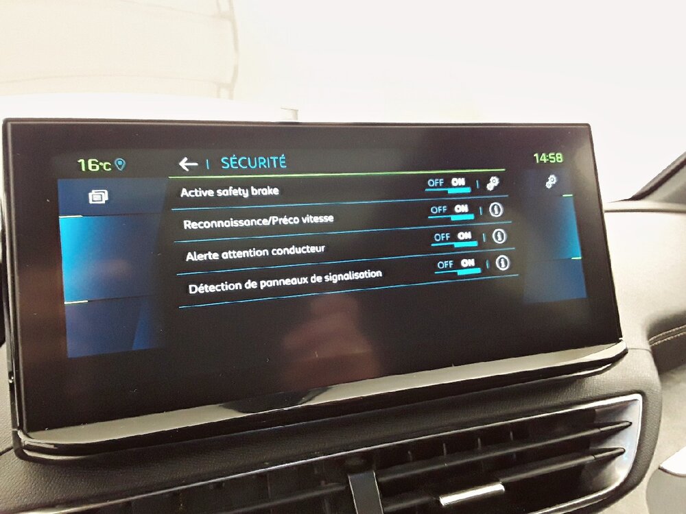 Occasion PEUGEOT 3008 3008 Hybrid 225 e-EAT8 - GT