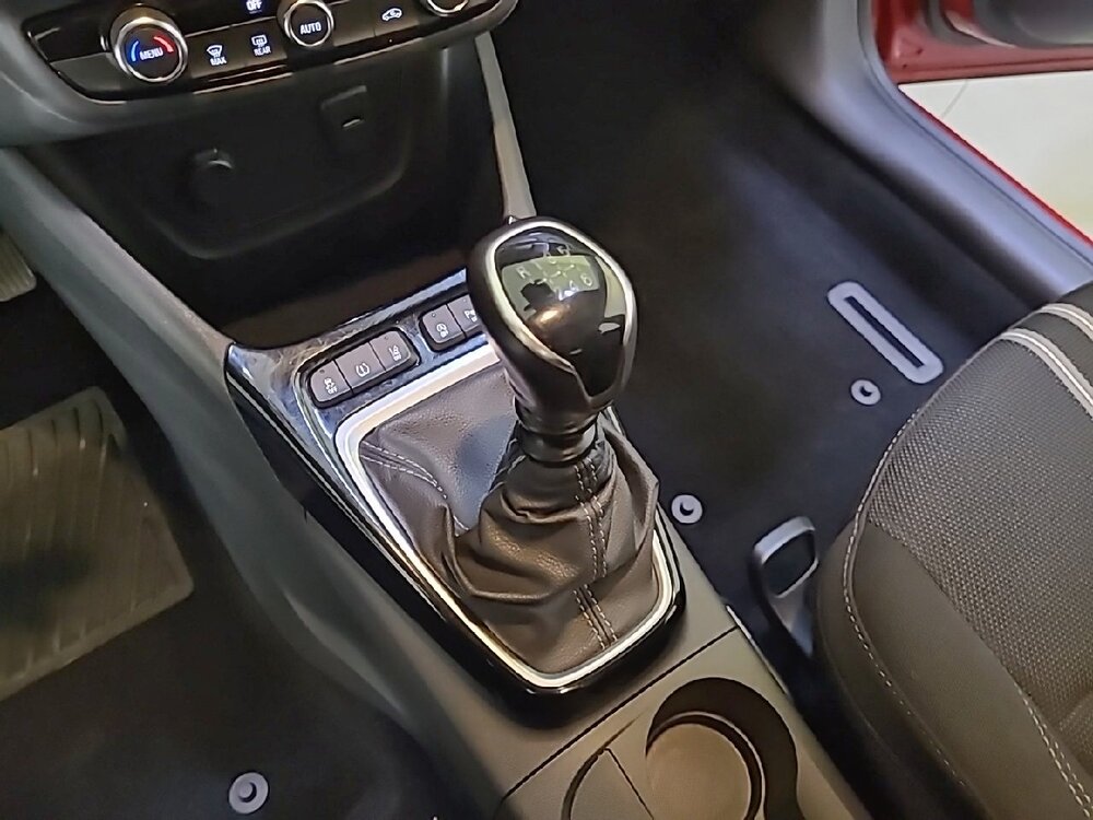 Occasion OPEL Crossland Crossland 1.2 Turbo 110 ch BVM6 - Elegance