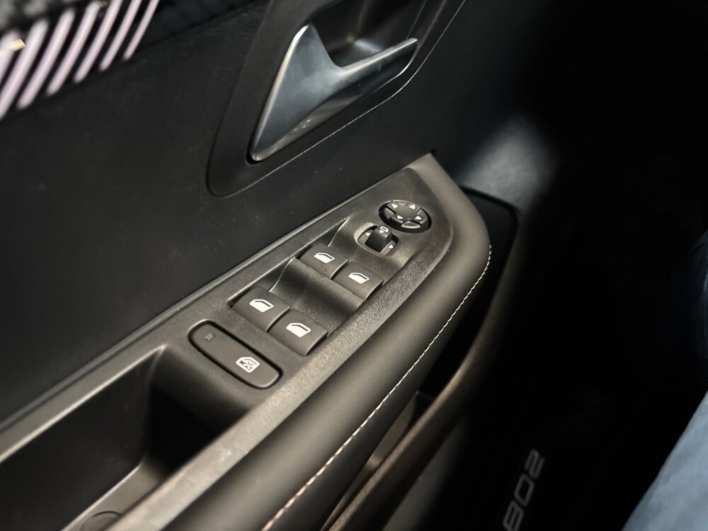 Occasion PEUGEOT 208 208 Hybrid 110 e-DCS6 - Allure