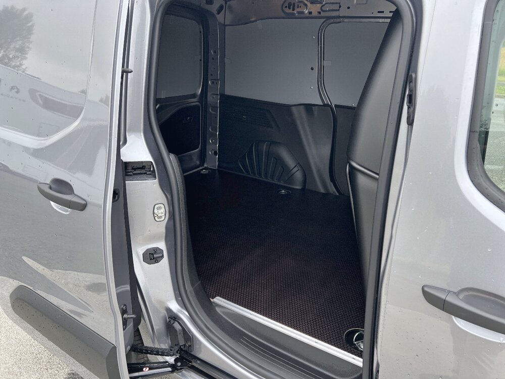 Occasion PEUGEOT Partner E-PARTNER FOURGON M 800 KG 136 CH BATTERIE 54 KWH