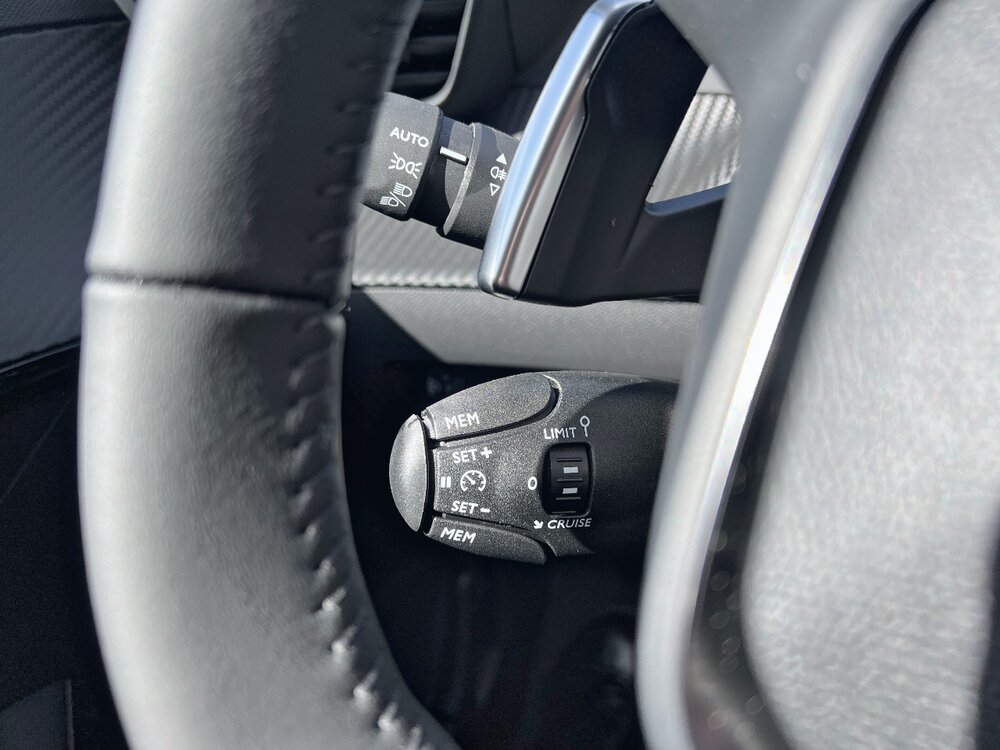 Occasion PEUGEOT 208 208 Hybrid 110 e-DCS6 - Allure