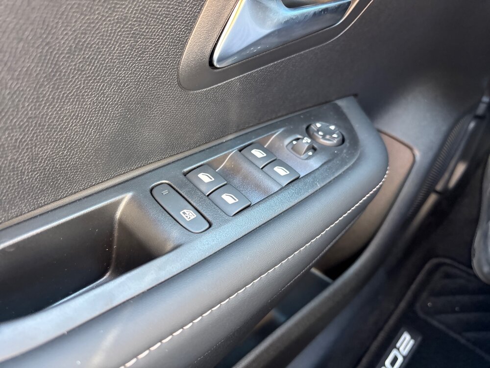 Occasion PEUGEOT 208 208 Hybrid 110 e-DCS6