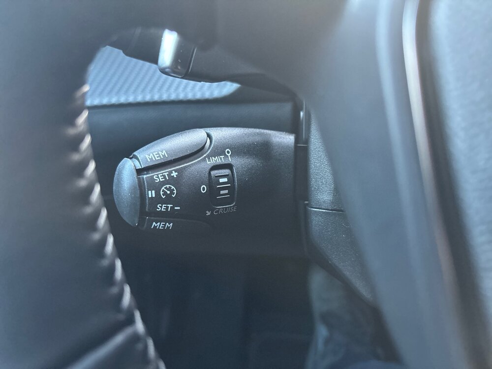 Occasion PEUGEOT 2008 2008 Hybrid 145 e-DCS6 - série spéciale ENVY