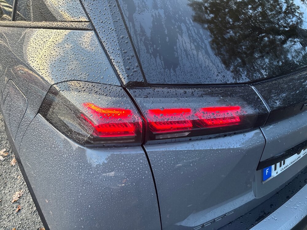 Occasion PEUGEOT 2008 2008 Hybrid 145 e-DCS6 - série spéciale ENVY