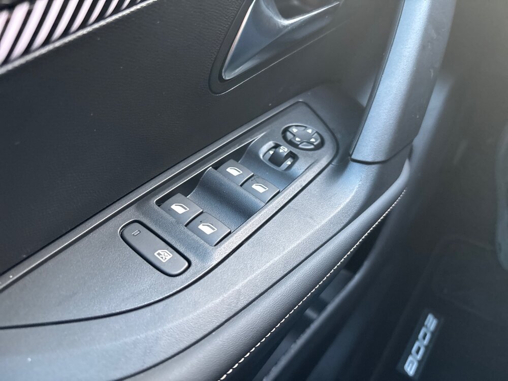 Occasion PEUGEOT 2008 2008 Hybrid 145 e-DCS6 - série spéciale ENVY