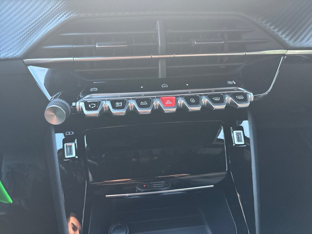 Occasion PEUGEOT 2008 2008 Hybrid 145 e-DCS6 - série spéciale ENVY