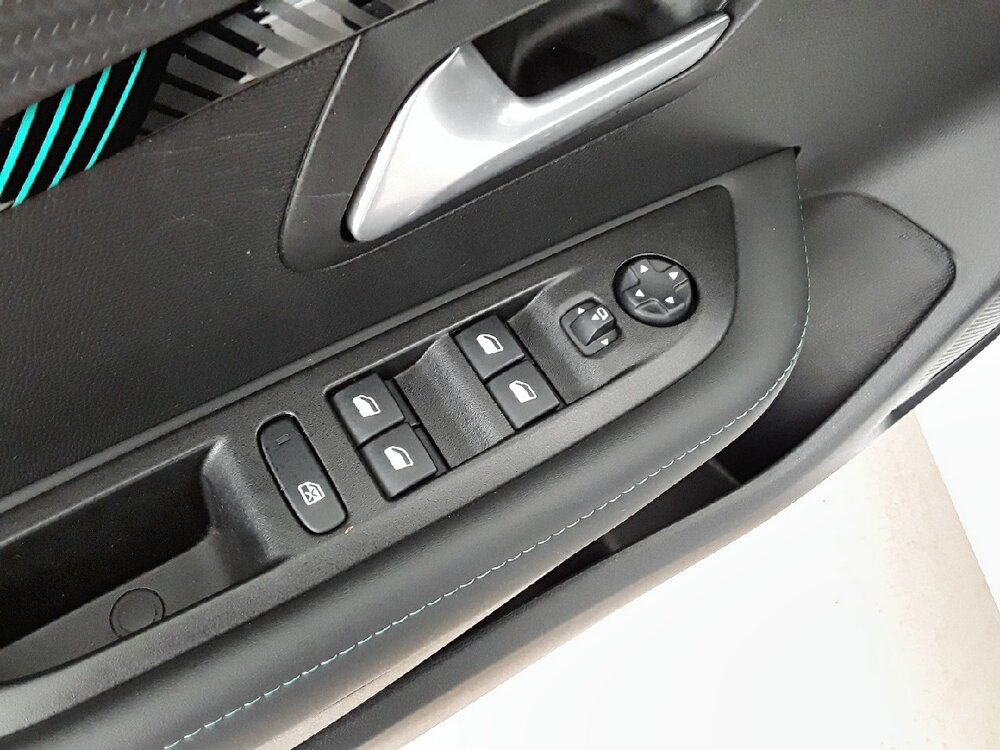 Occasion PEUGEOT 208 208 PureTech 100 S&S BVM6 - Allure