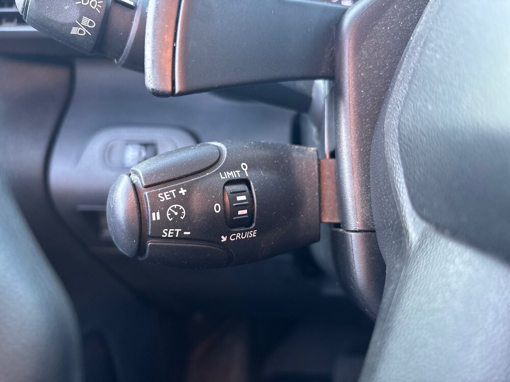 Occasion CITROEN Berlingo BERLINGO CA XL BLUEHDI 130 S&S EAT8 - CONTROL