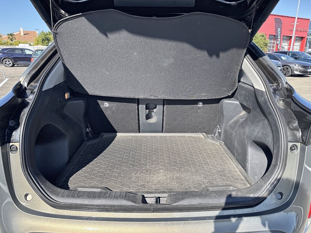 Occasion TOYOTA Yaris Yaris Cross Hybride 116h 2WD - Design