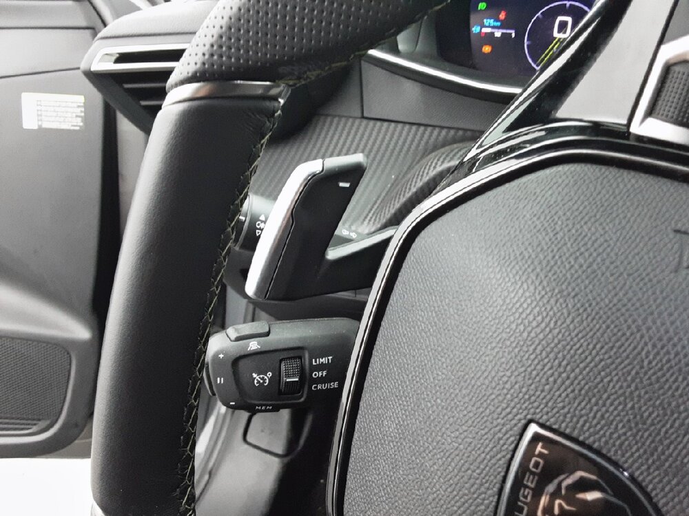 Occasion PEUGEOT 208 208 Hybrid 136 e-DCS6 - GT