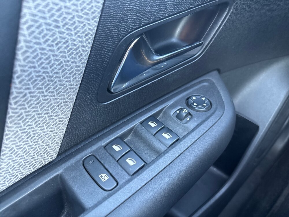 Occasion CITROEN C4 C4 BlueHDi 130 S&S EAT8 - Shine