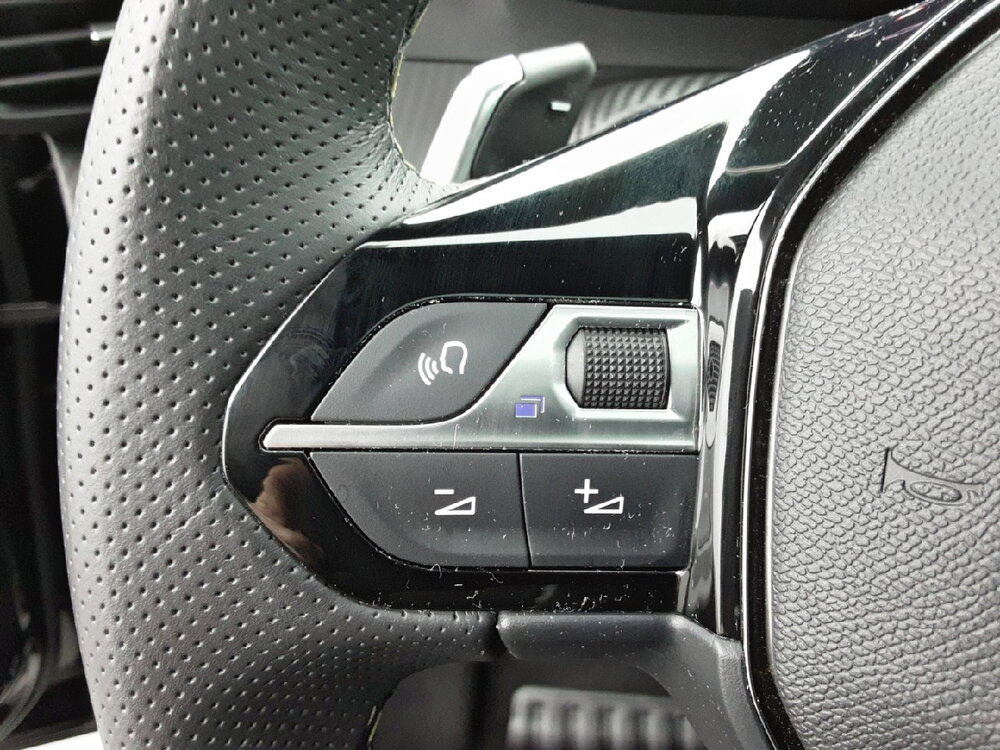 Occasion PEUGEOT 208 208 Hybrid 136 e-DCS6 - GT