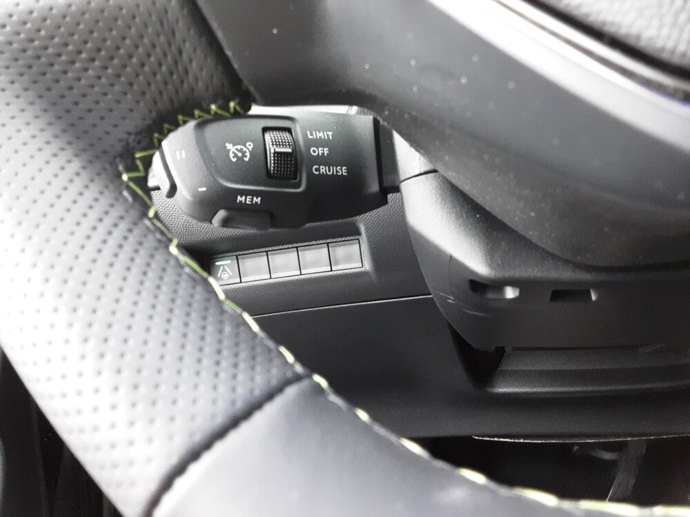 Occasion PEUGEOT 208 208 Hybrid 110 e-DCS6 - GT