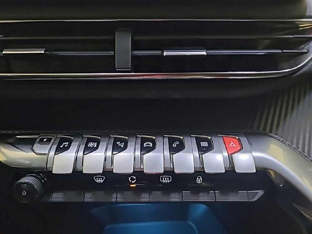 Occasion PEUGEOT 3008 3008 Hybrid 225 e-EAT8 - Allure