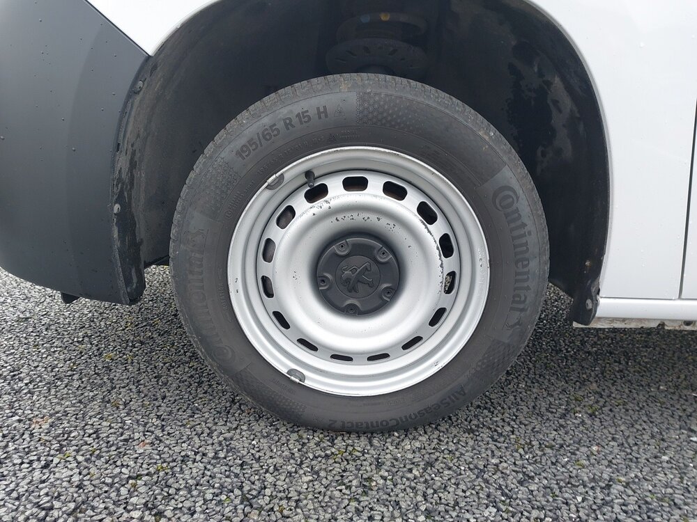 Occasion PEUGEOT Partner PARTNER FOURGON STANDARD 650 KG BLUEHDI 100 S&S BVM6 - PREMIUM