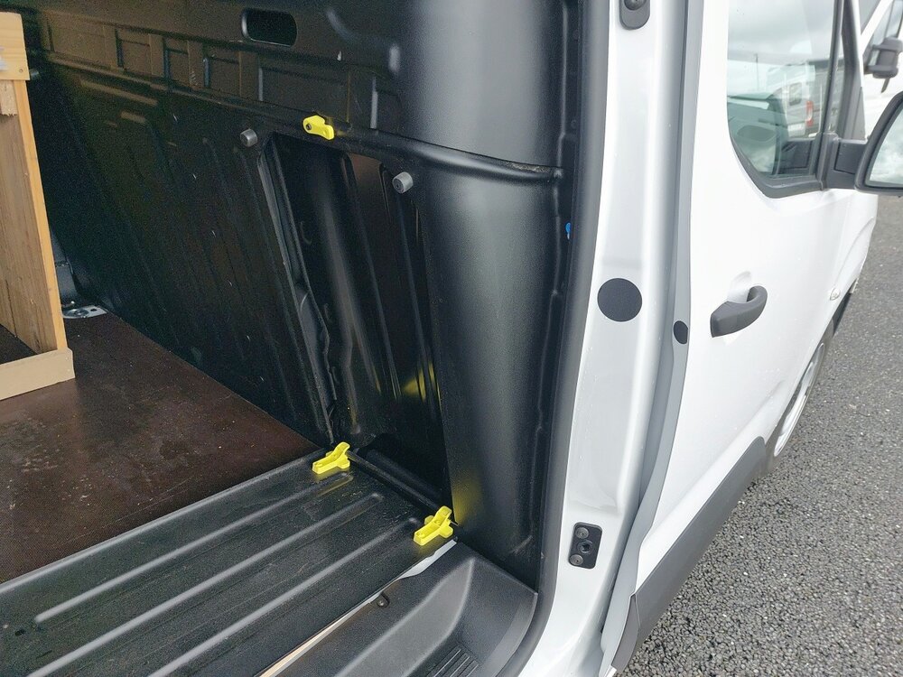 Occasion PEUGEOT Partner PARTNER FOURGON STANDARD 650 KG BLUEHDI 100 S&S BVM6 - PREMIUM