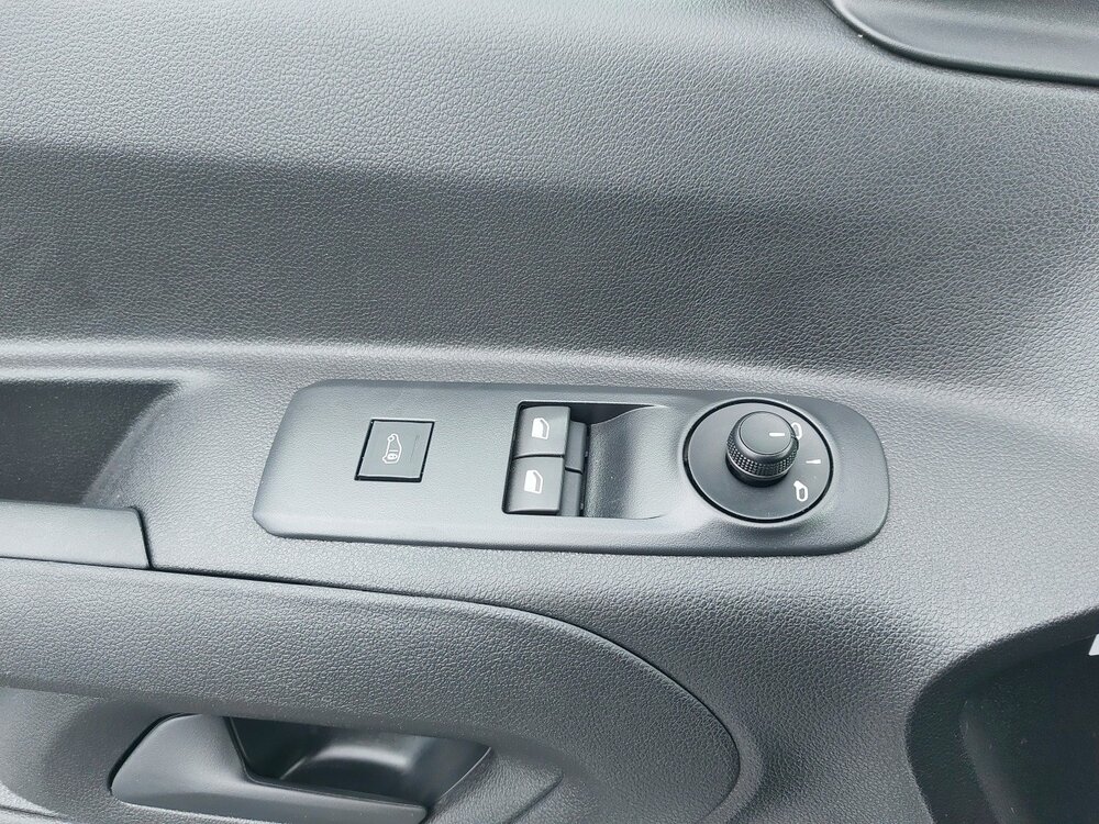 Occasion PEUGEOT Partner PARTNER FOURGON STANDARD 650 KG BLUEHDI 100 S&S BVM6 - PREMIUM