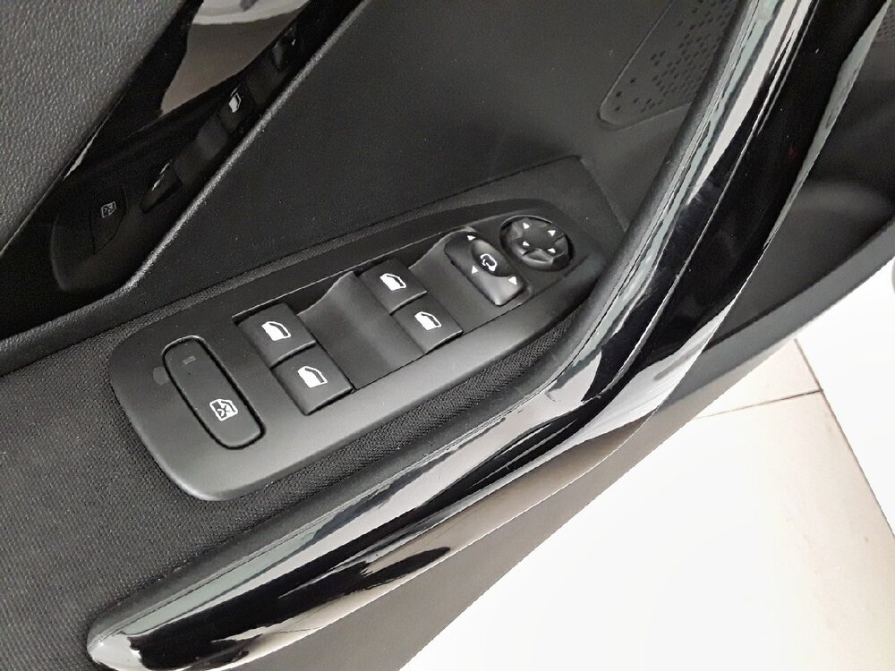 Occasion PEUGEOT 208 208 PureTech 82ch S&S BVM5