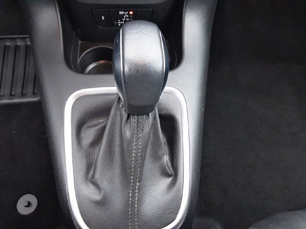 Occasion CITROEN C3 C3 PureTech 110 S&S EAT6 - Shine Pack