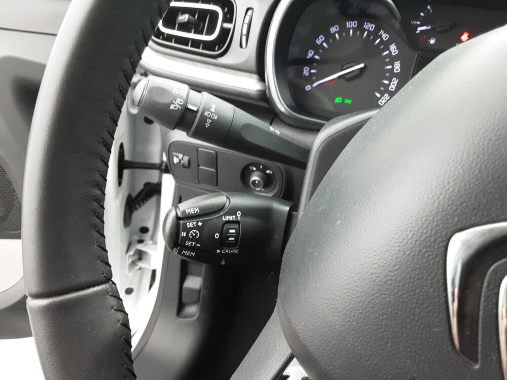 Occasion CITROEN C3 C3 PureTech 110 S&S EAT6 - Shine Pack