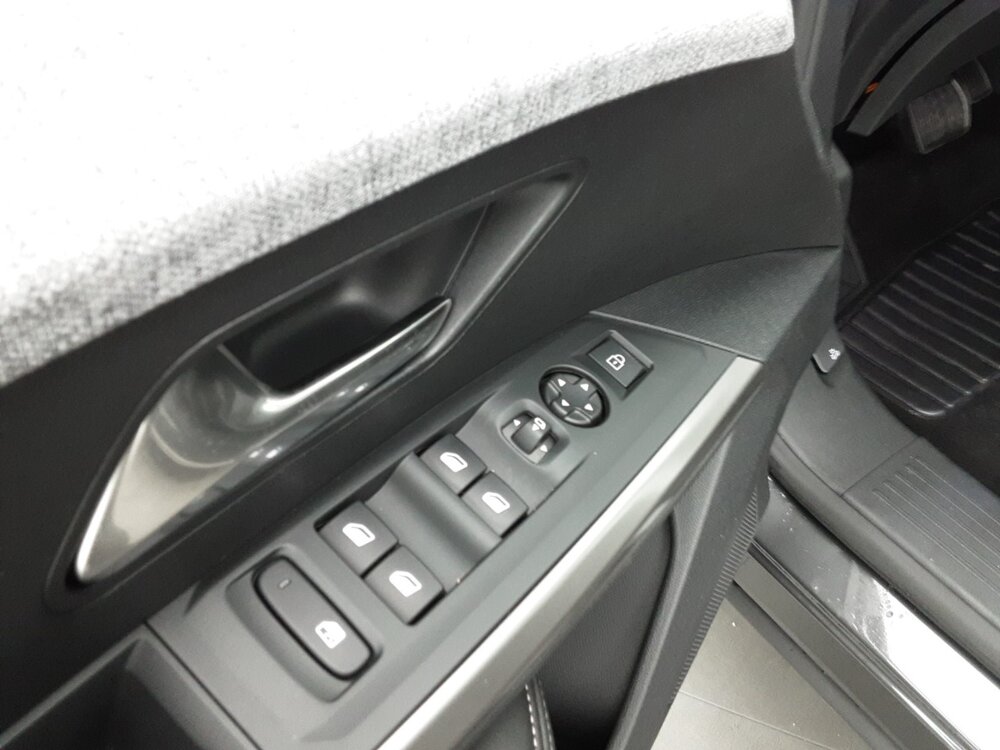 Occasion PEUGEOT 3008 3008 Hybrid 136 e-DCS6 - Allure