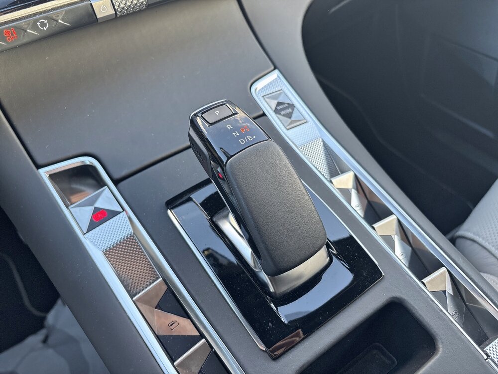 Occasion DS DS7 DS 7 Hybride Rechargeable E-Tense 300 EAT8 4x4 - Esprit de Voyage