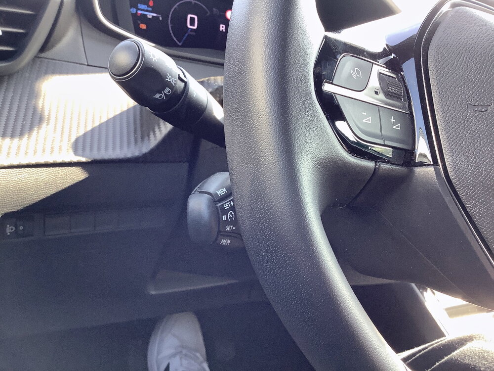 Occasion PEUGEOT 2008 2008 Hybrid 145 e-DCS6 - série spéciale ENVY