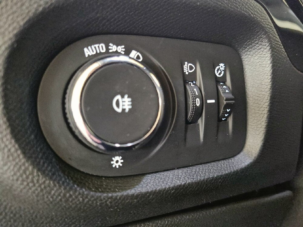 Occasion OPEL Corsa Corsa 1.5 Diesel 100 ch BVM6 - Elegance Business