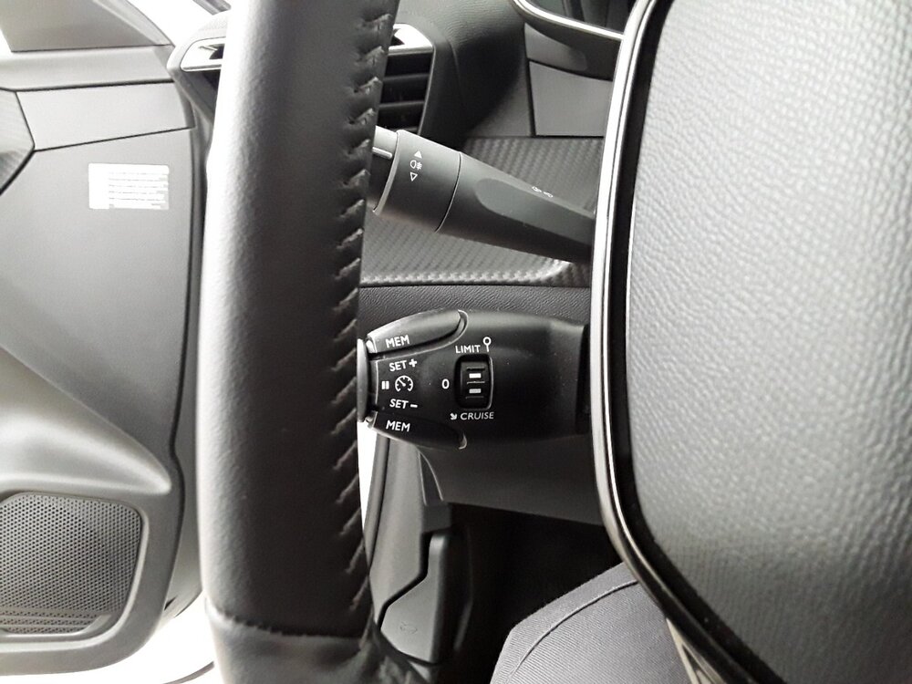 Occasion PEUGEOT 208 208 PureTech 100 S&S BVM6