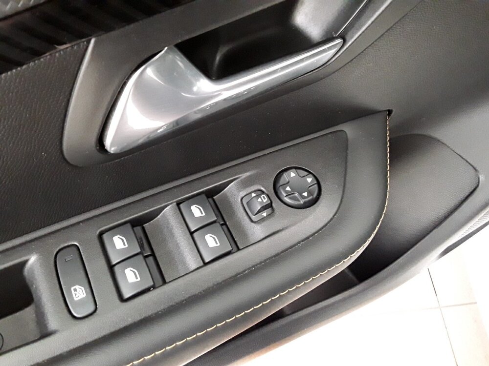 Occasion PEUGEOT 208 208 PureTech 100 S&S BVM6