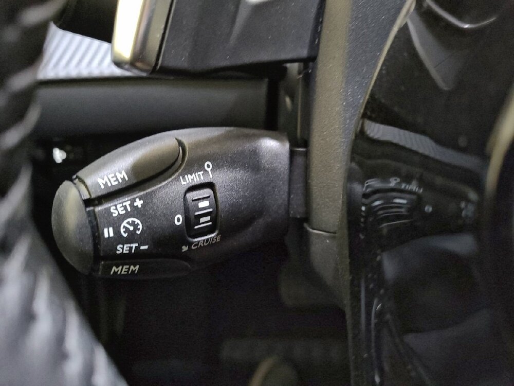 Occasion PEUGEOT 208 208 Hybrid 100 e-DCS6 - Allure