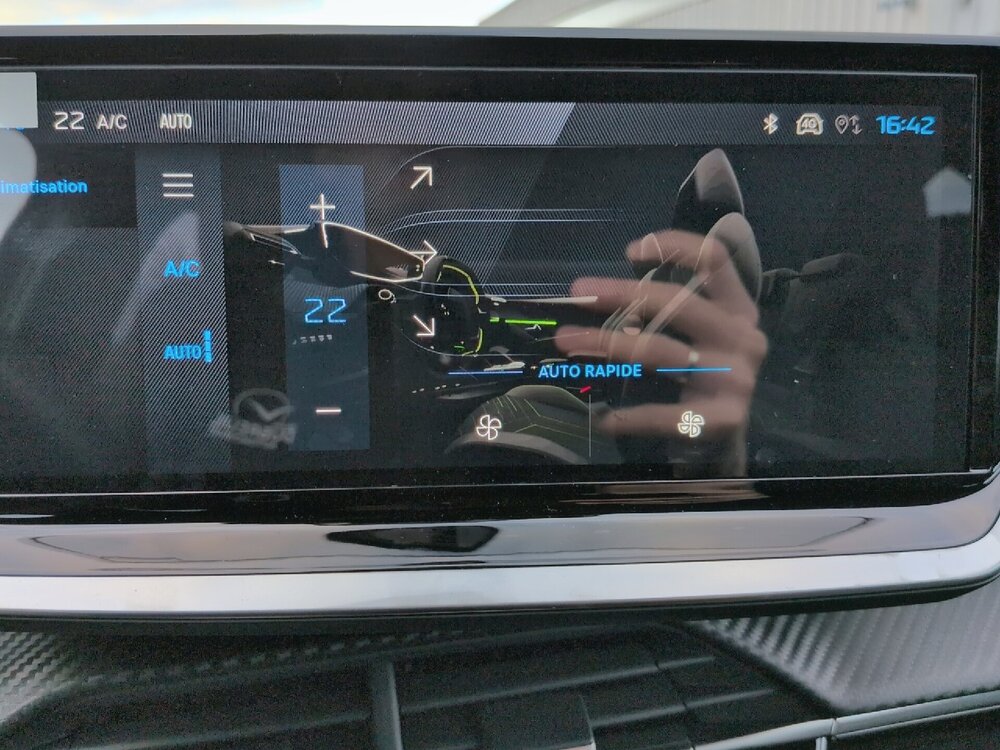 Occasion PEUGEOT 208 208 Hybrid 110 e-DCS6 - série spéciale ENVY