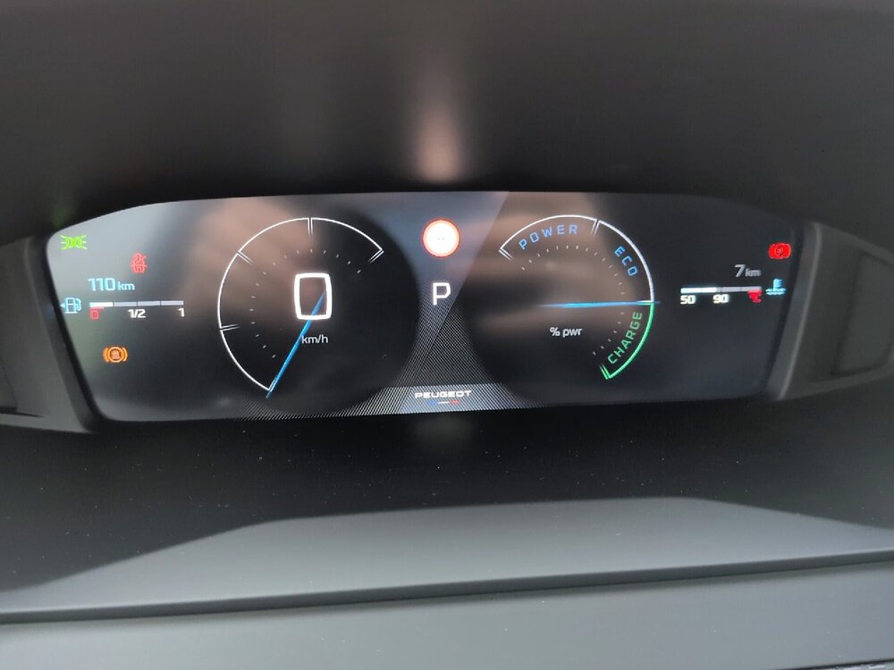 Occasion PEUGEOT 208 208 Hybrid 110 e-DCS6 - série spéciale ENVY