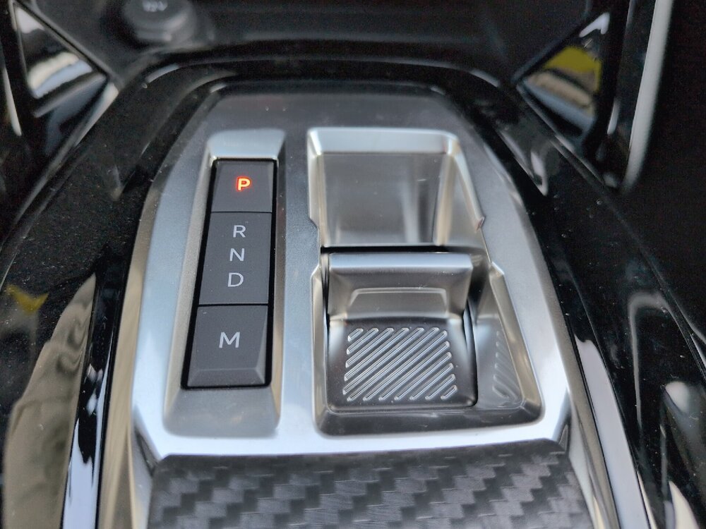 Occasion PEUGEOT 2008 2008 Hybrid 145 e-DCS6 - série spéciale ENVY