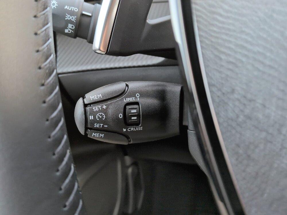 Occasion PEUGEOT 2008 2008 Hybrid 145 e-DCS6 - série spéciale ENVY
