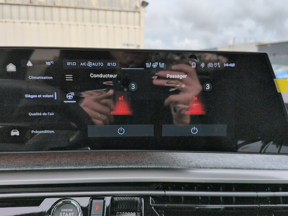 Occasion PEUGEOT 3008 3008 Electrique 325 ch 4x4 73 kWh - Dual Motor First Edition